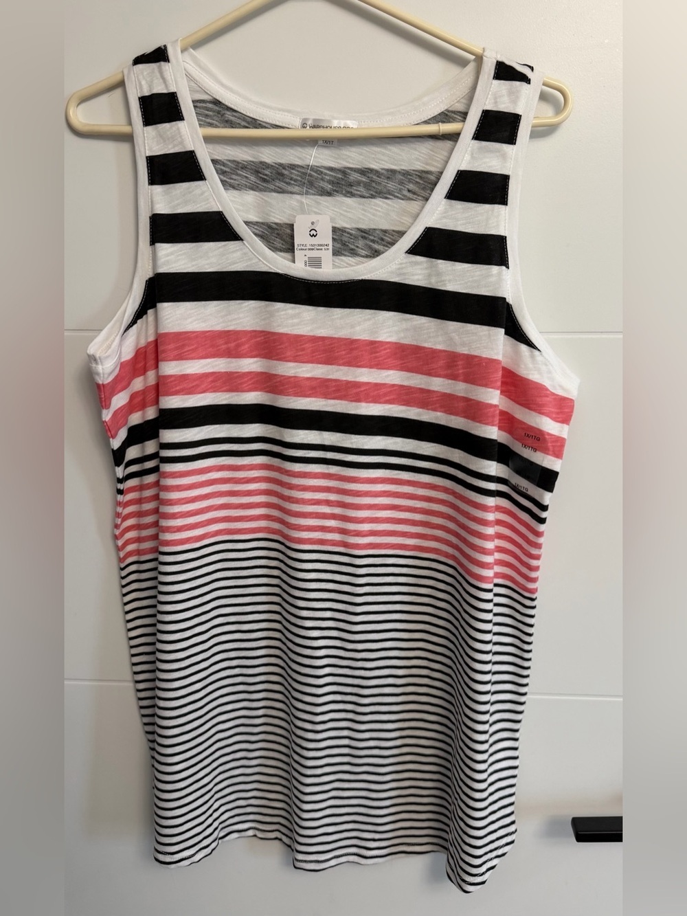 ✨NWT✨Warehouse One: Women's Tank Top (ptp approx 21.5in) - Size 1X